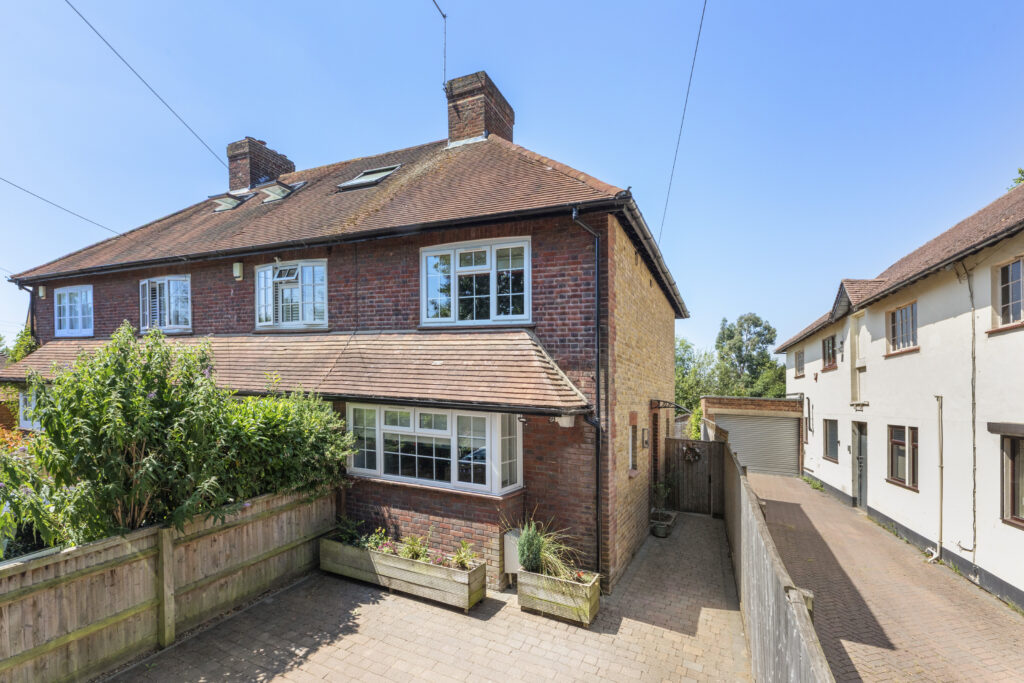 Shepherds Lane, Beaconsfield, HP9