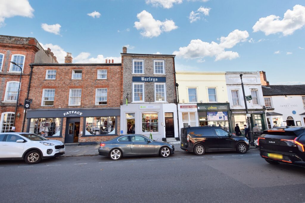 Cornmarket, Thame, OX9