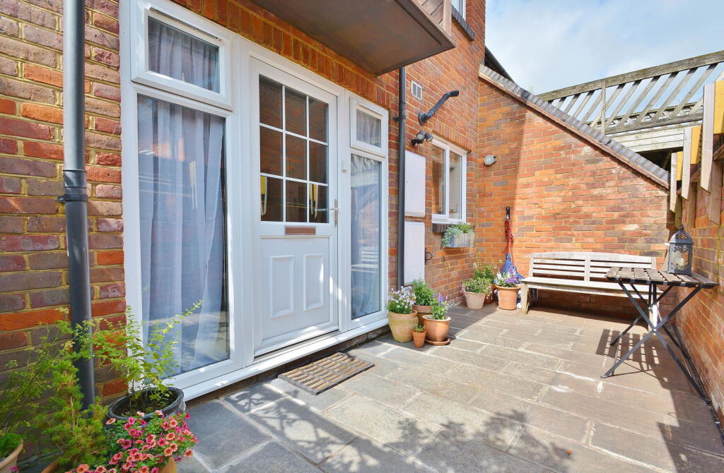 Rooks Lane, Thame, OX9