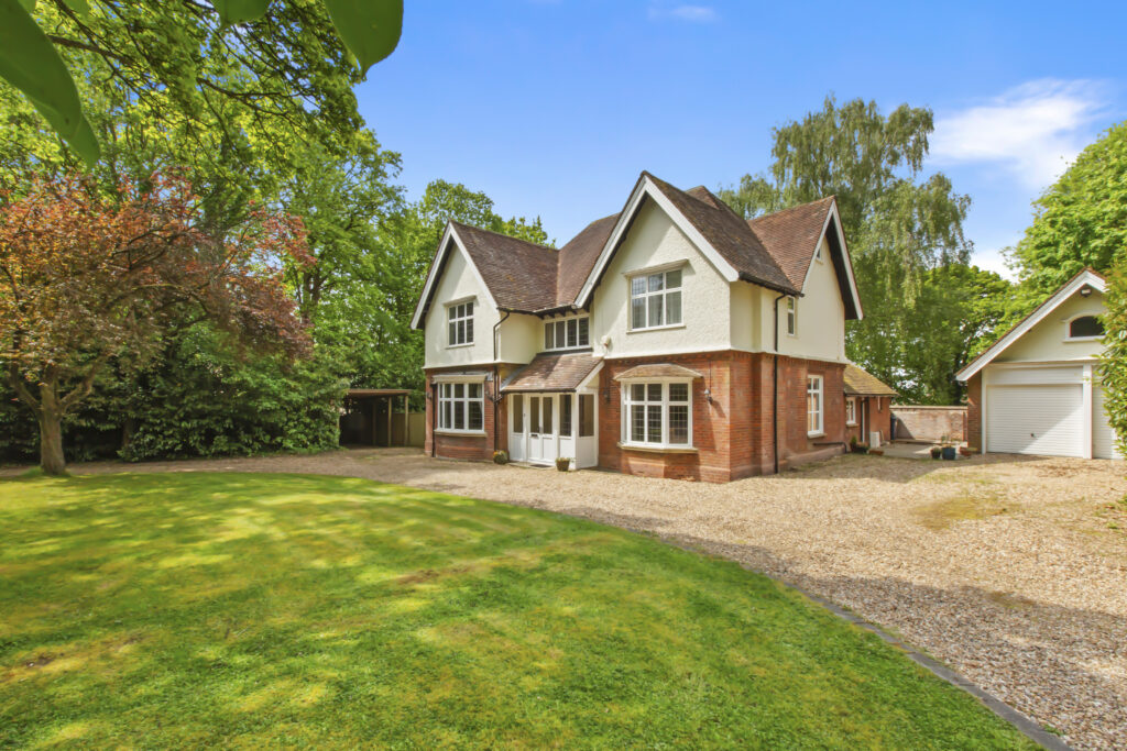 Amersham Road, High Wycombe, HP13