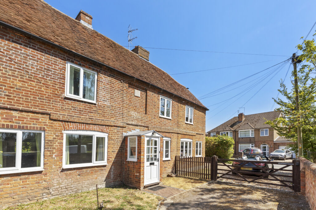 Risborough Road, Stoke Mandeville, HP22