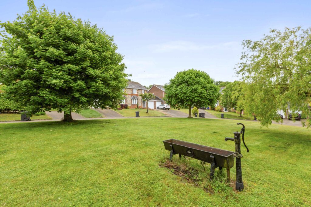 Woodbank, Loosley Row, HP27