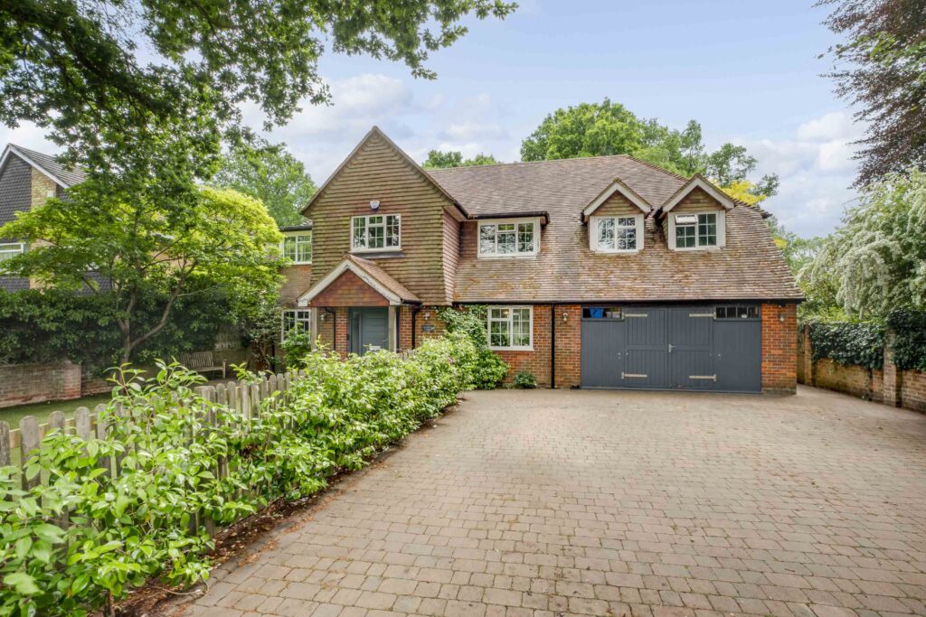 St. Johns Close, Penn, HP10