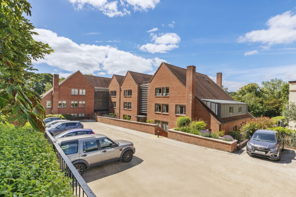 Hale Road, Wendover, HP22