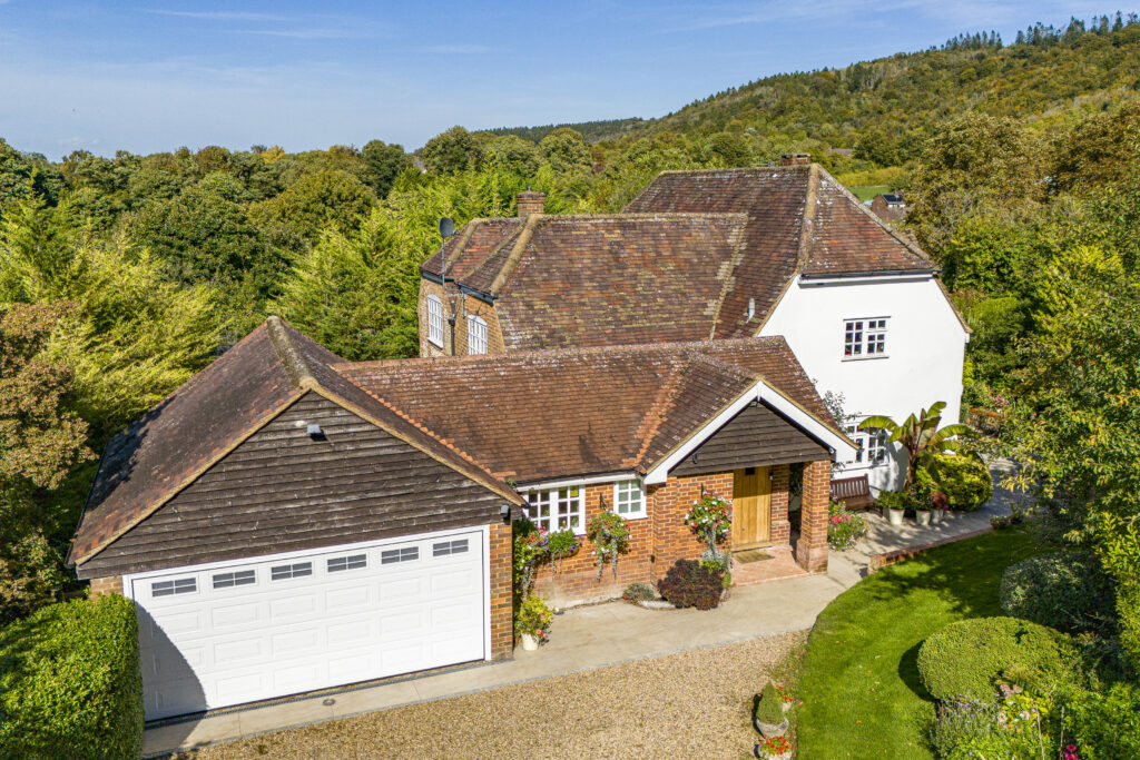 Beechwood Lane, Wendover, HP22