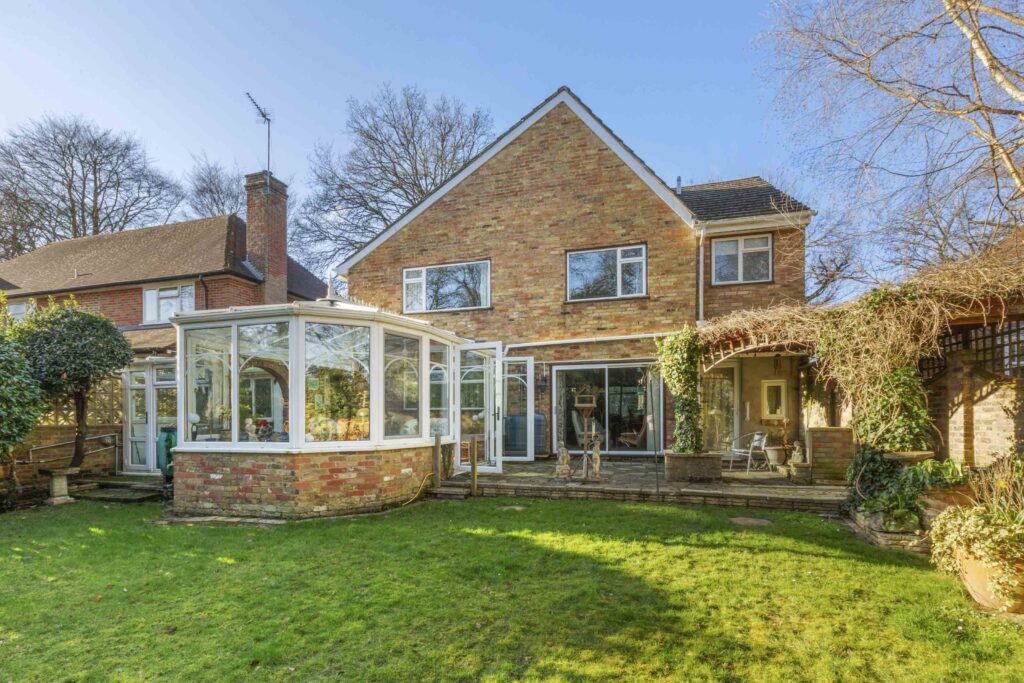 St. Johns Close, Penn, HP10