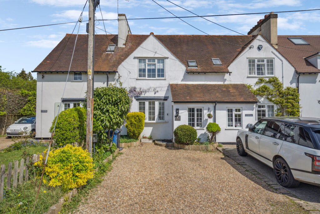 Roberts Lane, Chalfont St. Peter, SL9