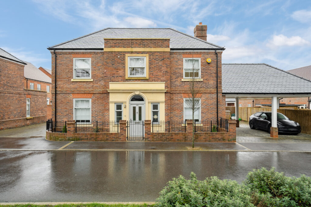 Minerva Way, Beaconsfield, HP9