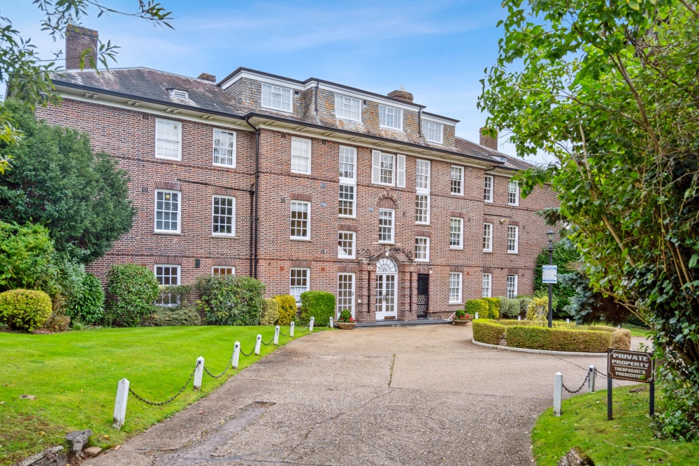 Park Lawn, Farnham Royal, SL2