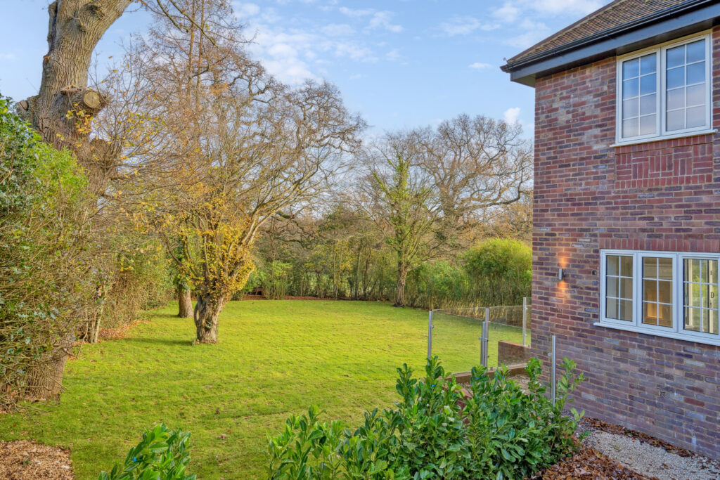 Burnham Avenue, Beaconsfield, HP9