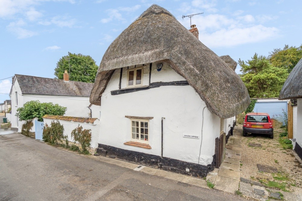Westlington Green  Dinton Buckinghamshire