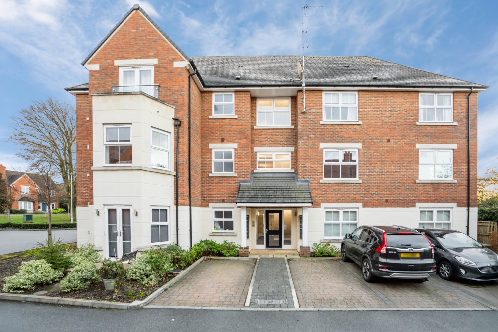 Goodearl Place, Princes Risborough, HP27