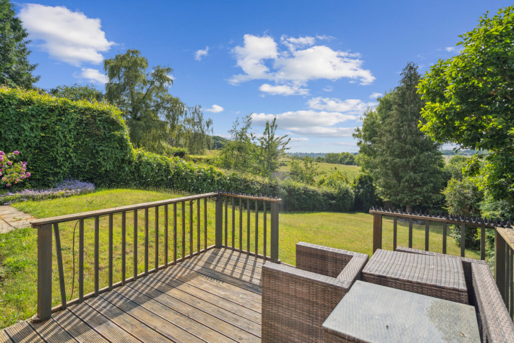 Holtspur Top Lane, Beaconsfield, HP9