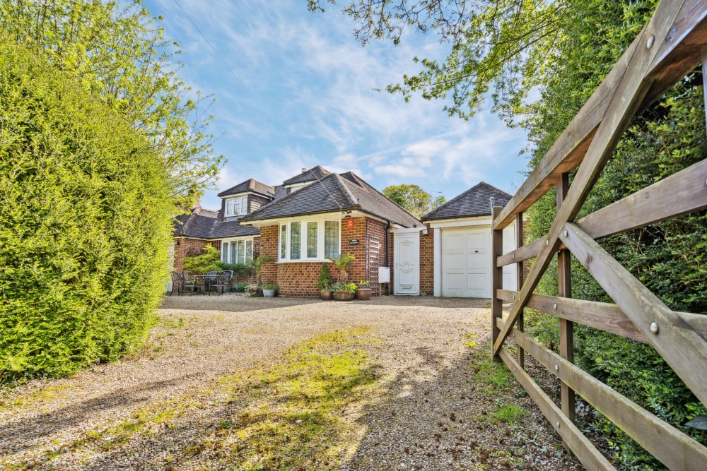 Letter Box Lane, Askett, HP27