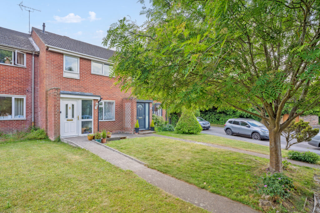 Webster Close, Thame, OX9
