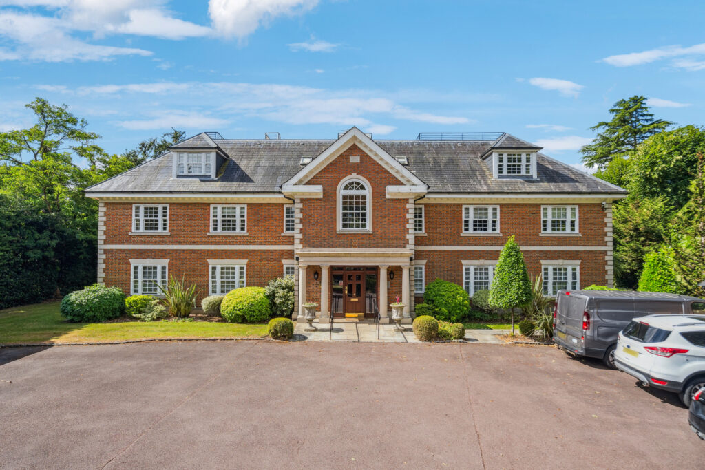 Grove Road, Boyne House, HP9