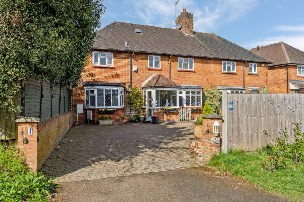 Amersham Road, Beaconsfield, HP9