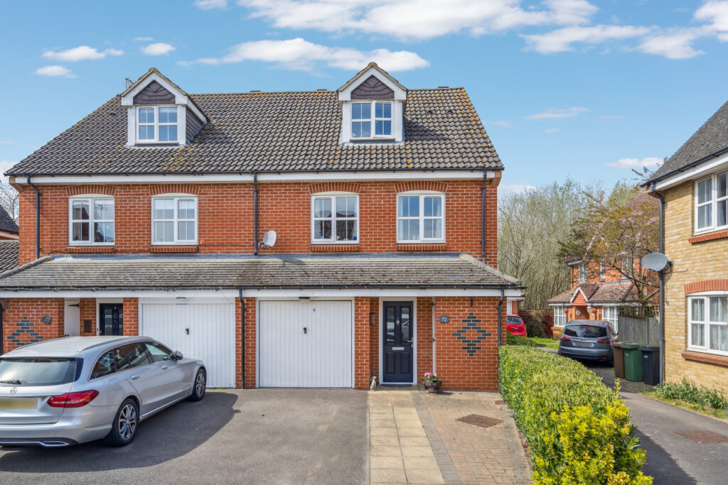 Youens Drive, Thame, OX9