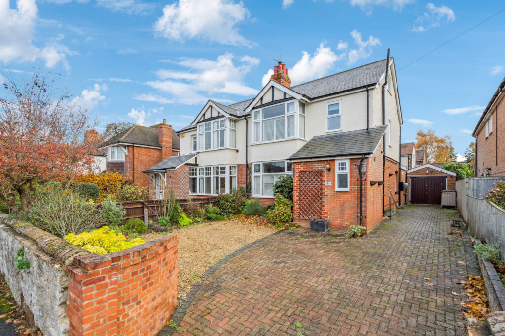 Southern Road, Thame, OX9