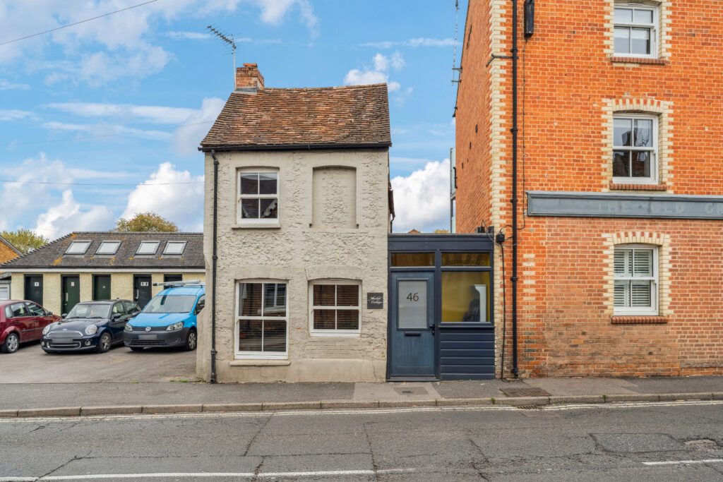 Thame, OX9