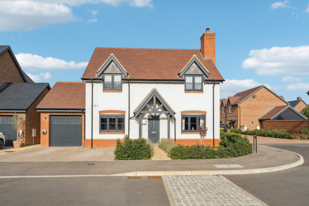 Poplar Way, Buckinghamshire, HP18