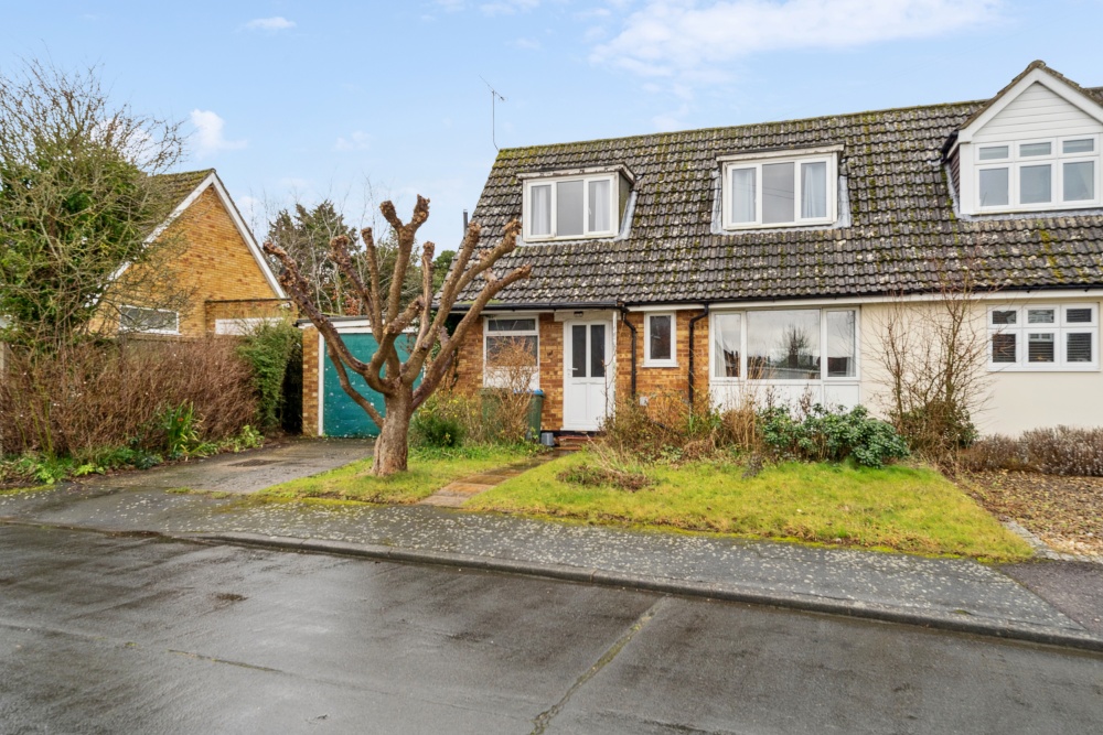Wyre Close, Haddenham, HP17