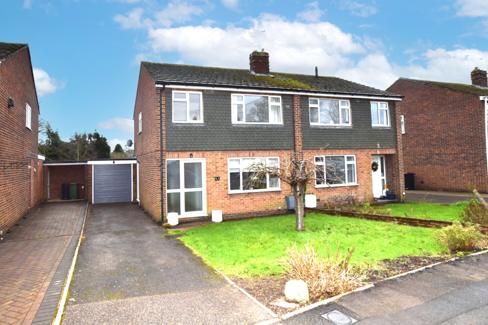 Holliers Close, Thame, OX9