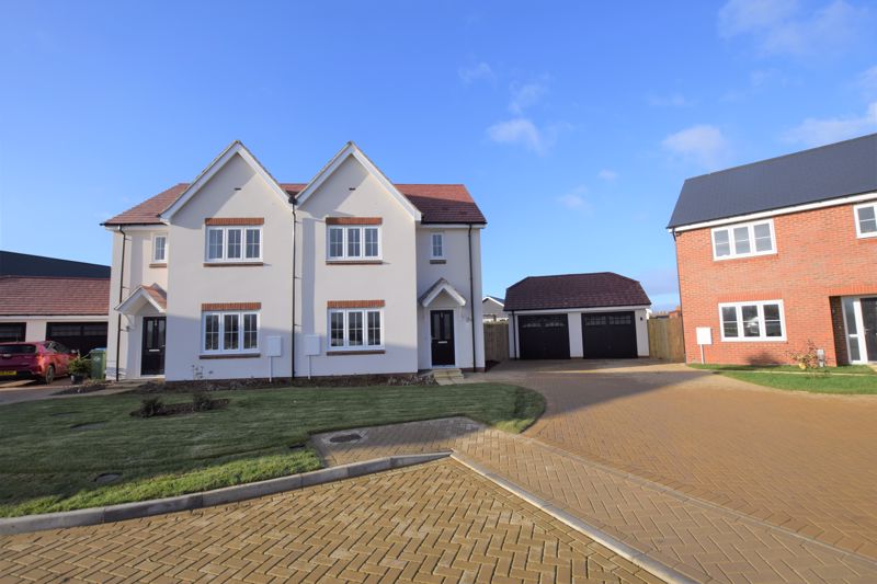 Hedgehog Way, Haddenham, HP17