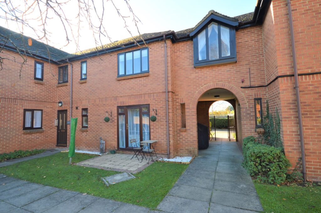Plested Court, Stoke Mandeville, HP22