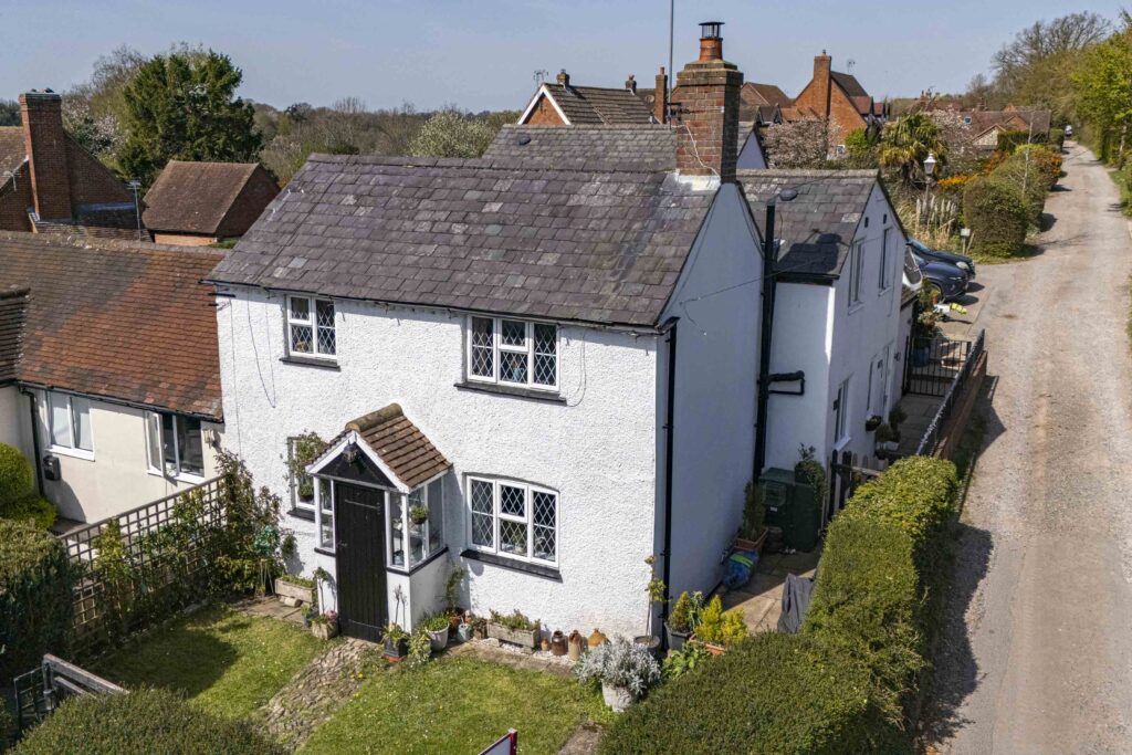 Flowers Bottom Lane, Speen, HP27