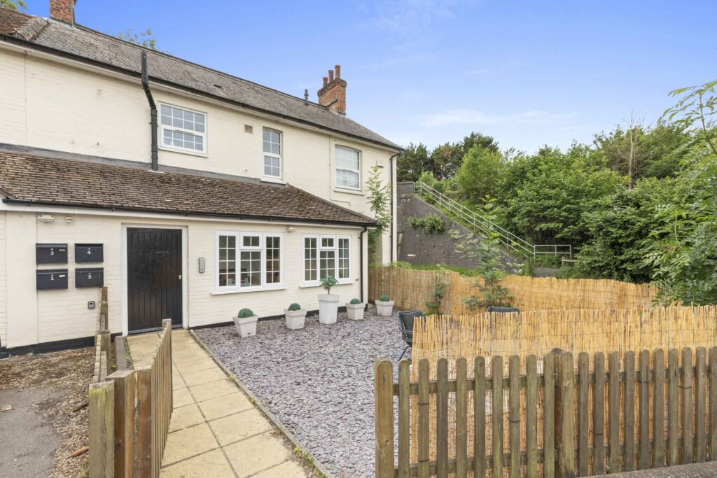 Wellington House, Lower Icknield Way, HP27