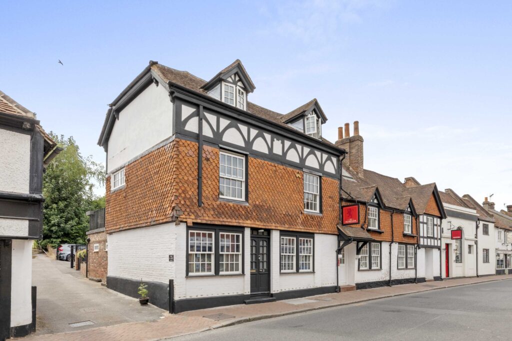 High Street, The Old Red Lion, HP16