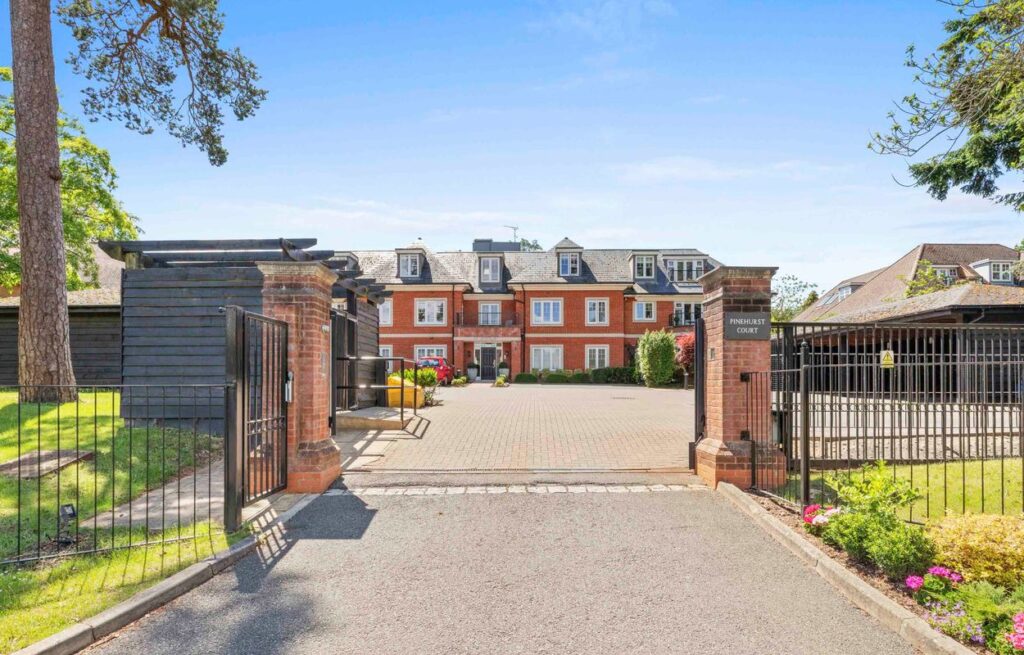 Station Road, Pinehurst Court, HP9