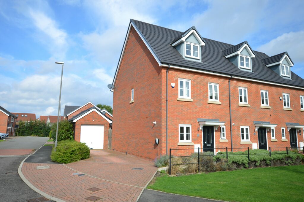 Brackley Close, Aston Clinton, HP22