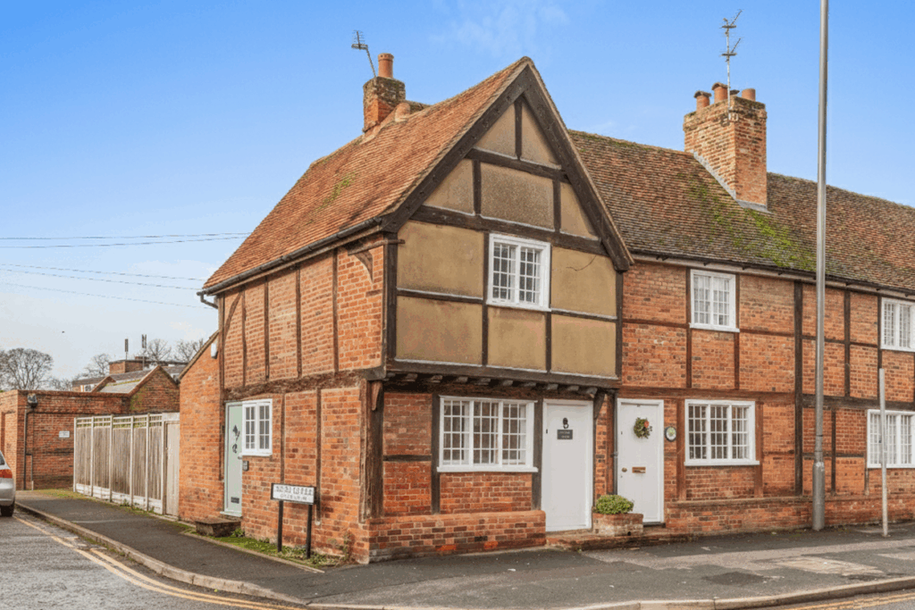 Aylesbury End, Beaconsfield, HP9