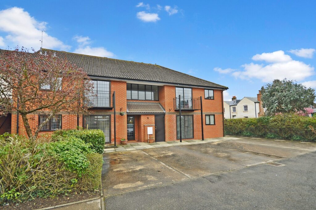 Wharf Road, Wendover, HP22