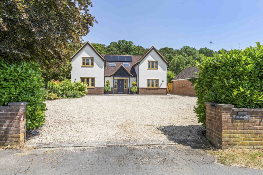 Spurlands End Road, Great Kingshill, HP15