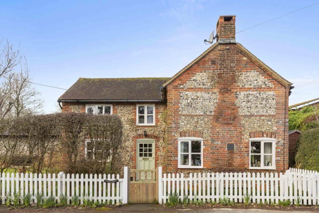 Sandpit Lane, Bledlow, HP27