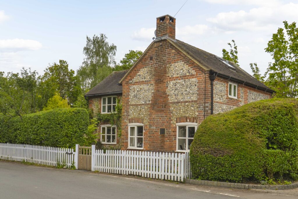 Sandpit Lane, Bledlow, HP27