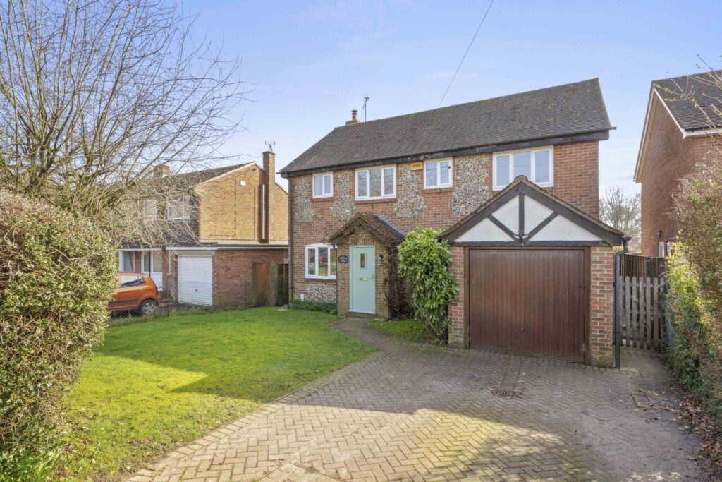 Kiln Lane, Lacey Green, HP27