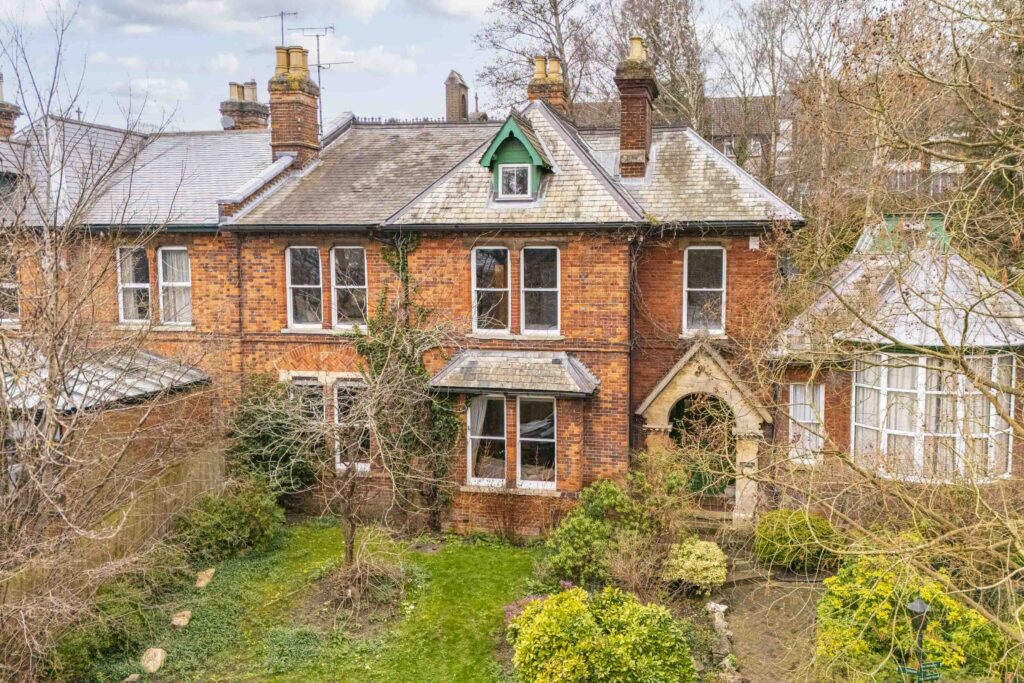 Amersham Hill, High Wycombe, HP13