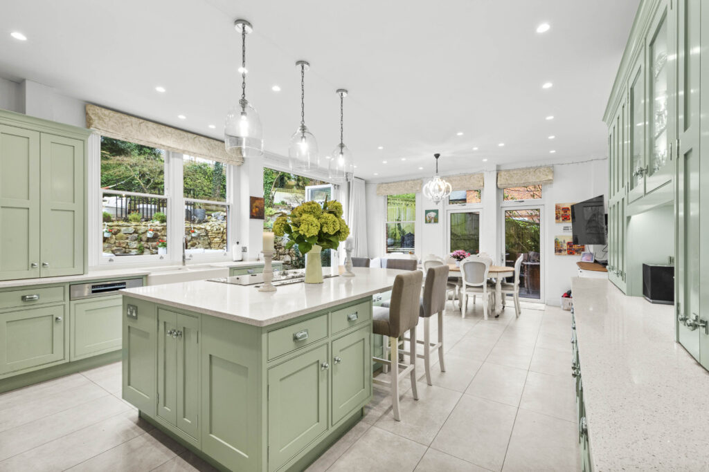 Amersham Hill, High Wycombe, HP13