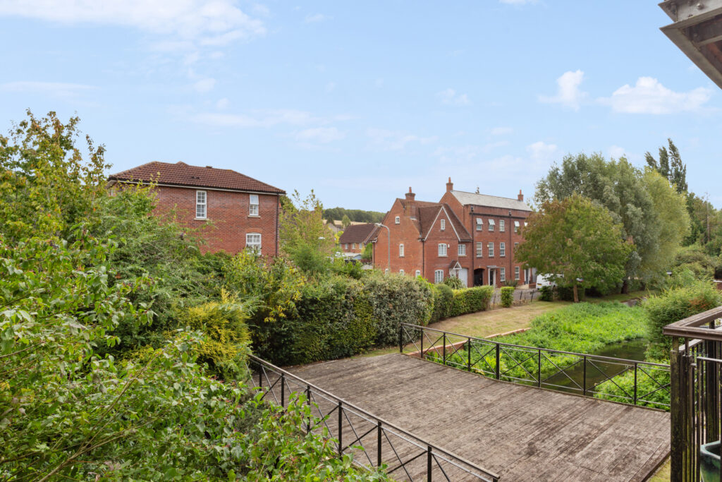 Coaters Lane, Wooburn Green, HP10