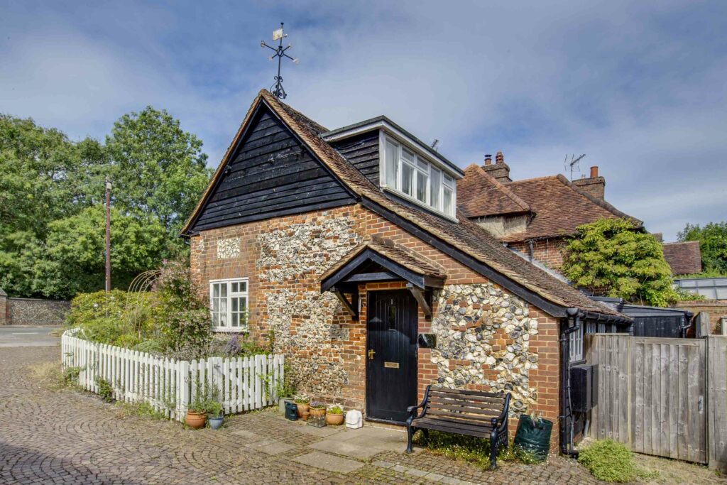 Rose Cottage, 1 Regius Court, Penn, High Wycombe, HP10 8RL