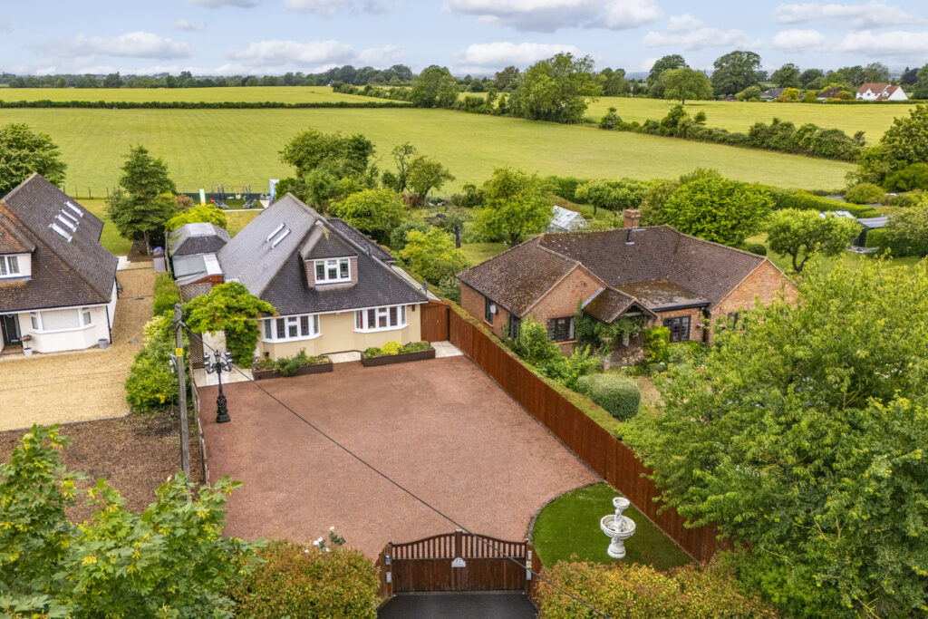 Chalkshire Road, Butlers Cross, HP17