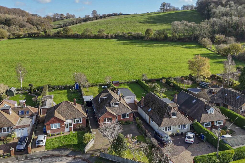 Warrendene Road, Hughenden Valley, HP14