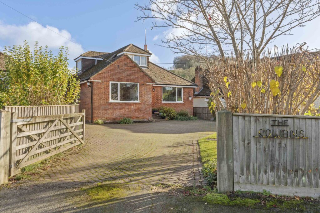 Warrendene Road, Hughenden Valley, HP14