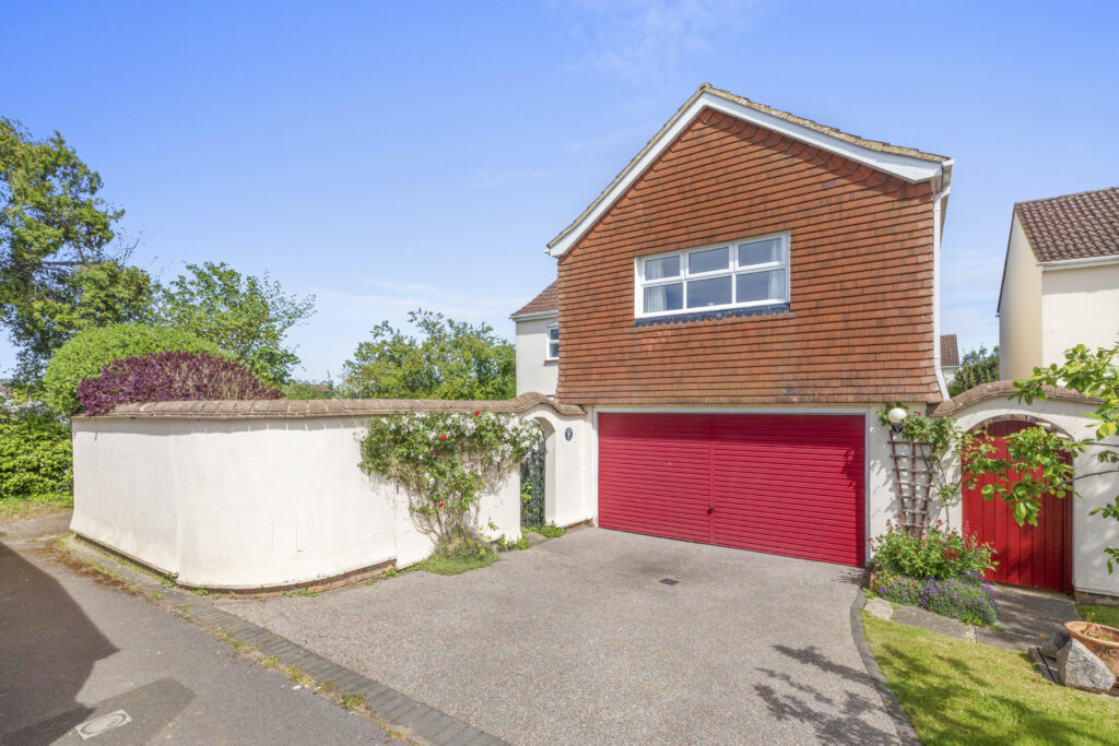 Slave Hill, Haddenham, HP17