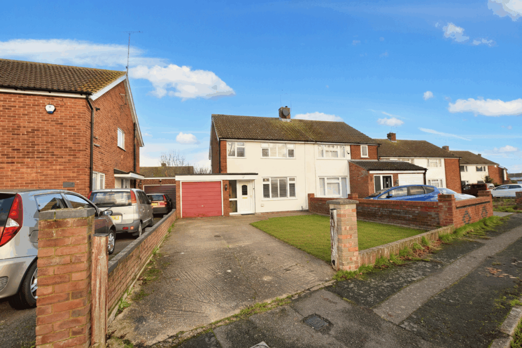 Finmere Crescent, Aylesbury, HP21