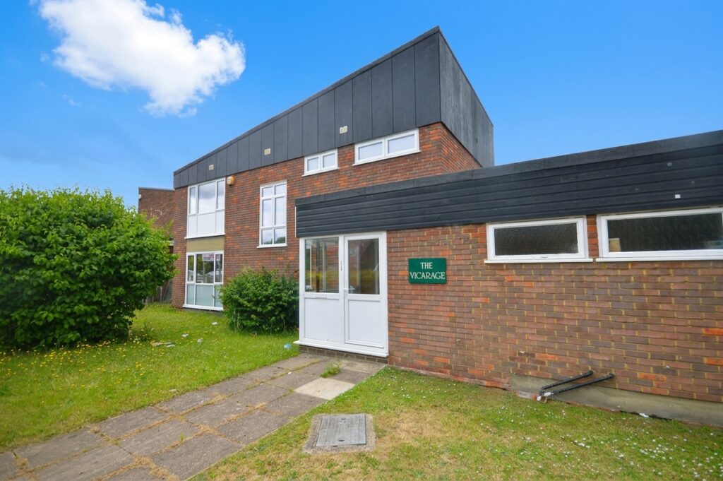 Parlaunt Road, Slough, SL3